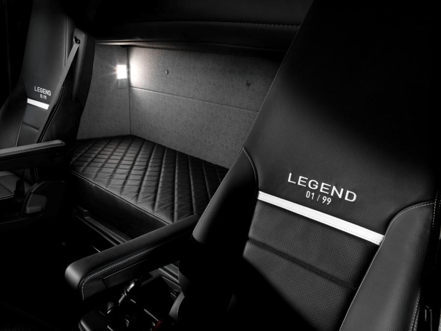  Renault Magnum Legend 2011 года  (фото 5 из 7)